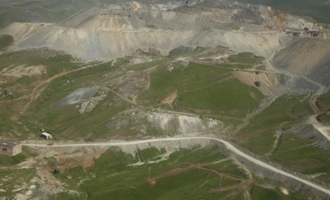 Azərbaycan və Ermənistan tərəfləri "Zod" mədəninin sərhəd hissəsinə baxış keçirdi