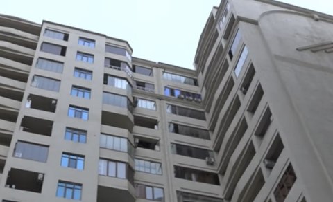 Eyni mənzil bir neçə nəfərə satılıb?