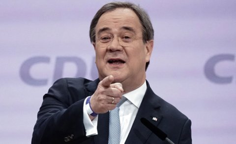 Bundestaq üzvü: Ukraynanın Donbasdan çəkilməsi sülh gətirməyəcək