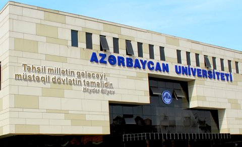 Bakıda tələbə universitetdə yıxılaraq xəsarət aldı