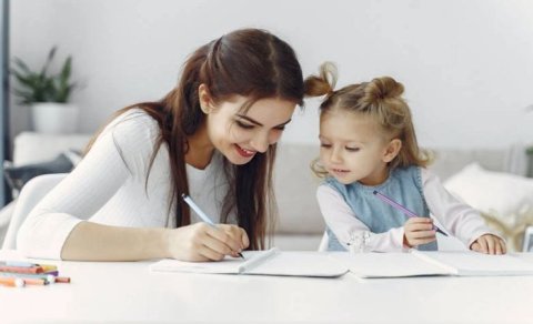 İşləyən anaların övladlarının təhsili ilə bağlı nazirdən açıqlama