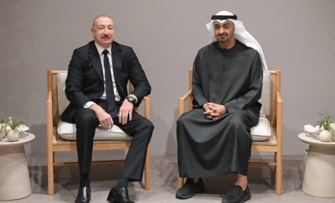 İlham Əliyev Əbu-Dabidə BƏƏ Prezidenti ilə görüşdü - YENİLƏNİB