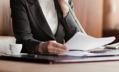 Valideynlərdən pul alan bağça müdiri işdən çıxarıldı