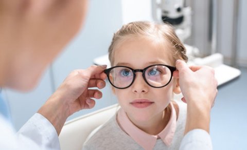 Uşaqlar arasında görmə və danışıq problemi