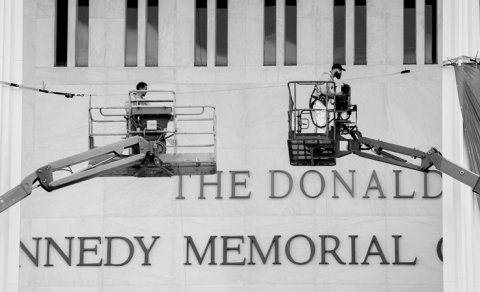 Tramp nümayişkaranə ad dəyişiklikləri ilə tarixdə qalmayacaq - "The Atlantic"