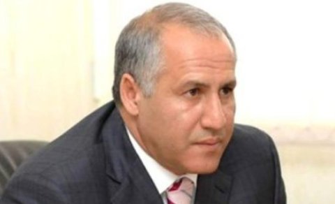 Sabiq nazir külli miqdarda borca düşdü - FOTO