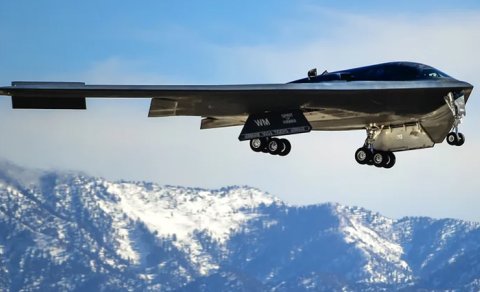 Pişik kimi sudan qorxur: B-2 yağışda uçmaqda niyə çətinlik çəkir?