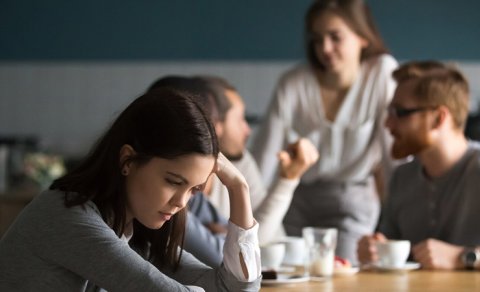 Alimlər müasir insanlarda tənhalığın əsas səbəbini müəyyən etdi