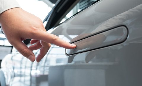 Çin "Tesla" tipli avtomobil qapı tutacaqlarını qadağan edəcək