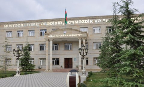 İcra hakimiyyətinə məxsus avtomobil neçəyə satılıb?