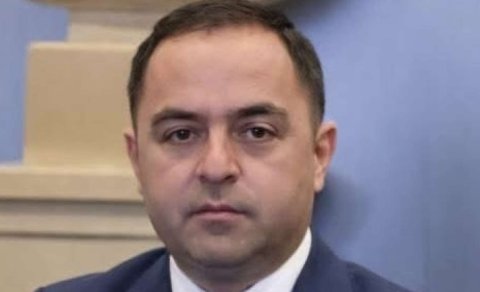 Dünən işdən çıxarılan rəisə yeni vəzifə verildi