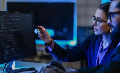 Süni intellekt böyük komandanın bir ildə edəcəyi işi bir saata yerinə yetirdi