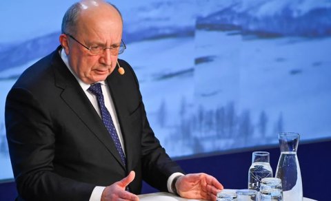 Aİ Müdafiə Komissarı Avropadakı ABŞ qoşunlarını öz ordusu ilə əvəz etməyi təklif edir