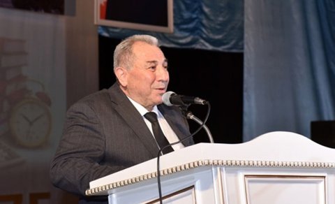 Kabinetində yaralanan gimnaziya direktoru 1000 manat cərimələndi