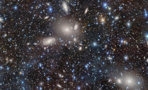 Alimlər ölü ulduzun ətrafında qeyri-adi aktivlik aşkar etdi