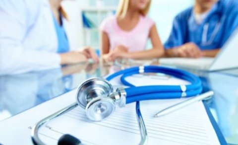 Özəl xəstəxanalarda icbari tibbi sığorta niyə işləmir?