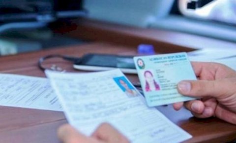 Ötən il Azərbaycanda 917 nəfər adını, 5 nəfər ata adını dəyişib