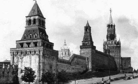 Kremlin altındakı qaranlıq dünya - aşkarlanan əraziləri hökumət basdırıb