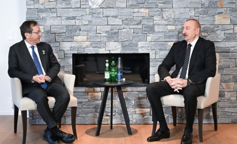 İlham Əliyev Davosda görüşlər keçirir - YENİLƏNİB