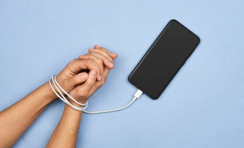 Nomofobiyanın yaranmasına səbəb nədir?