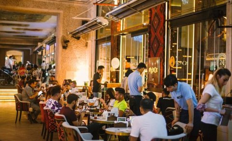 Bakının məşhur restoranında ərəb turistin pulu oğurlanıb