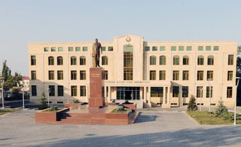 İcra hakimiyyətinə məxsus &ldquo;BMW&rdquo; hərracda