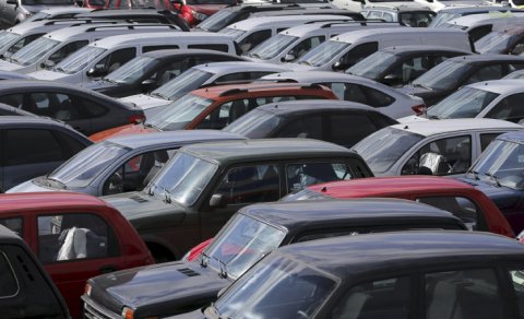 Rusiyada 25 il ərzində ilk dəfə olaraq minik avtomobillərinin sayı azalıb