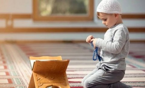 Uşaqları dinə məcbur etmək düzgündür?