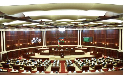 Deputat yeni qanundan danışdı: "Uşaqlarımızın gələcəyini düşünürük"