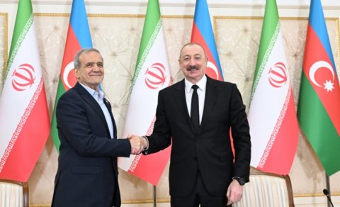 Azərbaycan Prezidenti Məsud Pezeşkianı təbrik etdi