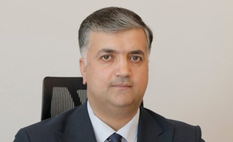 Hasil Abbasov şöbə müdirini işdən çıxardı