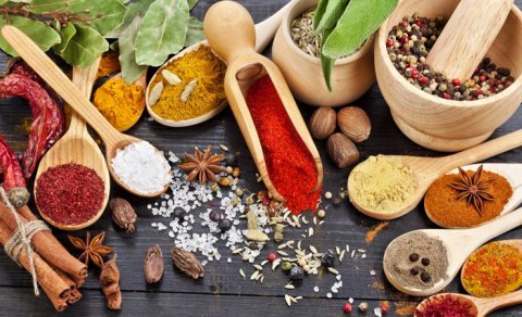 Qan şəkərini necə aşağı salmaq olar? - Pəhrizə əlavə edilməli ədviyyat