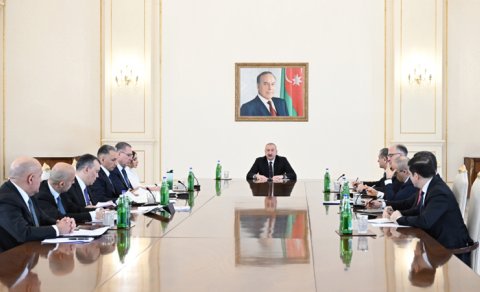 Prezidentin sədrliyi ilə müşavirə keçirildi - YENİLƏNİB