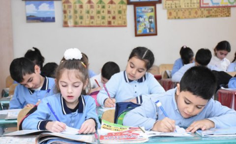 Azərbaycanda tədris proqramı dəyişdirilir: "Dövrün tələbidir"