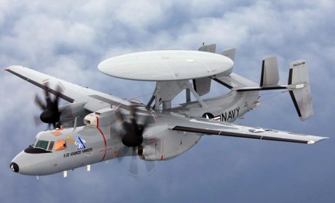 Donanmanın gözü: Niyə E-2D "Abraham Lincoln" üçün ən dəyərli təyyarədir?