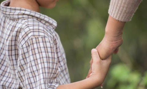 836 uşaq övladlığa verilib, 854 uşaq ailələrinə qaytarılıb