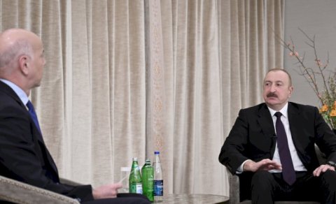 Prezidentdən fransız müxbirin təxribatçı sualına sərt cavab