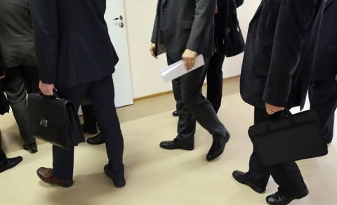 İcra başçısı baş mühasibi və baş memarı işdən çıxardı