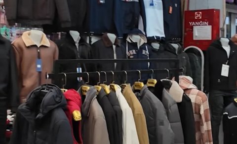 Onlayn ticarət yerli mağazaları sıradan çıxarır: Satıcılar çətin vəziyyətdə