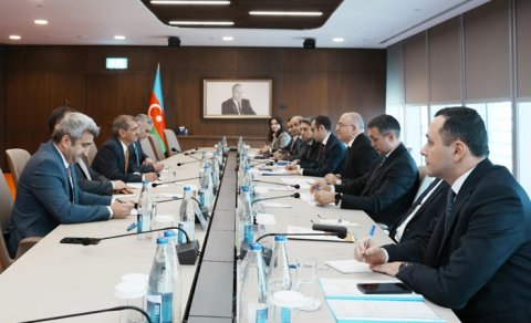 Asiya İnkişaf Bankı ilə əməkdaşlıq məsələləri müzakirə edilib