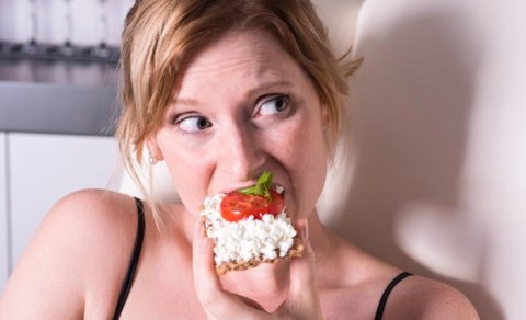 Niyə daim qəlyanaltıya meylliyik? - Diyetoloqlar 5 əsas səbəbi açıqladı