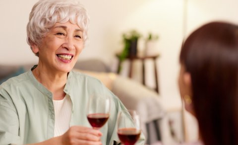 Fransız və yapon qadınlar niyə "zərif" qocalır? - Sirr bir sadə vərdişdədir