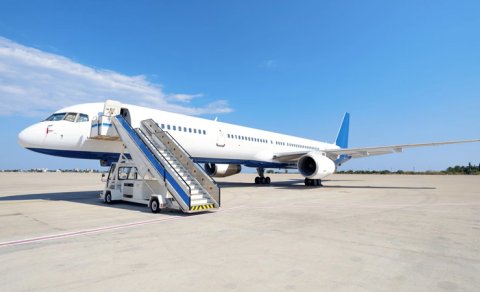 Niyə təyyarələrə həmişə sol tərəfdən minirik?