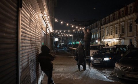 Enerji böhranı səbəbindən Ukrayna iqtisadiyyatı müharibə dövründə ən ağır böhranı yaşayır - "Reuters"