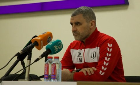 "Baş məşqçimizə etimad göstəririk və birlikdə çalışmağa davam edəcəyik"