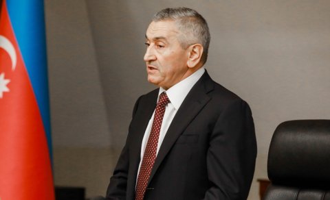 İcra başçısı üç məmurun yerini dəyişdi