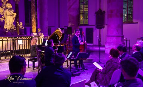 Haaqa şəhərinin baş kilsəsində Xocalı soyqırımı qurbanları yad edilib