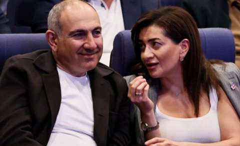 Akopyan hökumət iqamətgahını tərk edir - Paşinyandan açıqlama