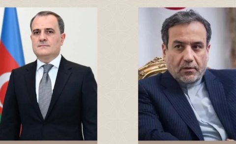 Ceyhun Bayramov Abbas Əraqçiyə Əli Xameneinin və mülki insanların ölümü ilə bağlı başsağlığı verib