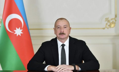 İlham Əliyev Məsud Pezeşkiana başsağlığı verib